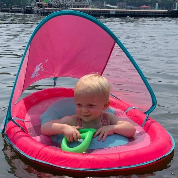 Baby float with canopy - Picture 2 of 2